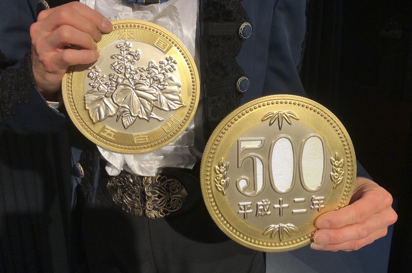 マンモス新500円コイン