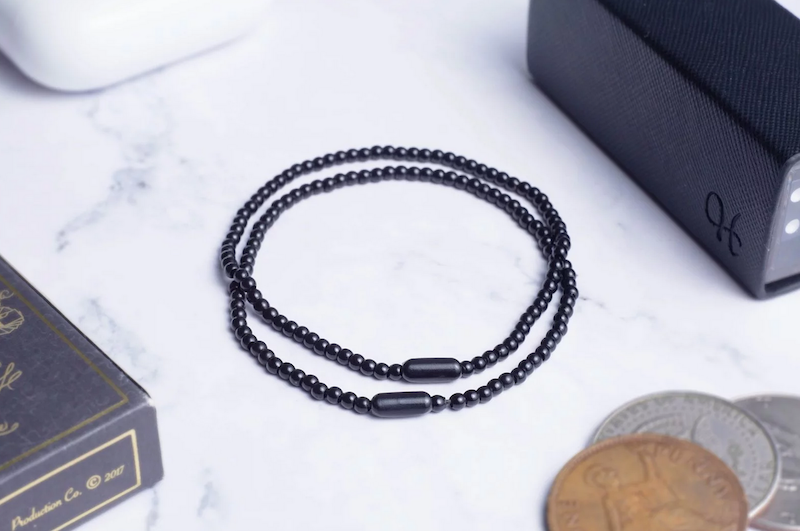 T-1000 (ブラック) by Hanson Chien