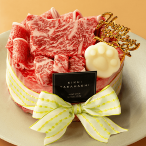 ねこ好きさんへのギフトに最適! 【国産牛】 ねこ型ステーキ付き肉ケーキ