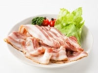 瀬戸のもち豚　熟成ベーコン　200ｇ