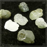 翡翠 ヒスイ ビーズ305 セミ 1個|01翡翠ビーズ|手芸アクセサリ素材
