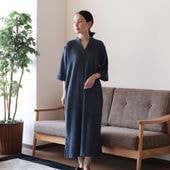 天然素材のやさしい着心地 Vネック5分袖ワンピース｜すっきりシルエット