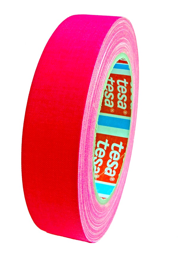 tesa �ƥ� �ָ����åե����ơ��� 25mm x 25m 1�� ñ�� ��4���˷ָ����꡼�� �ָ��ԥ� �ָ��������� �ָ������ ���åե��ơ��� GAFFER TAPE �ۥơ��� ���ƥ������� �̿��� �ۡ��� ���� ���ݡ��Ķȳ� ���߶ȳ� ��ư��