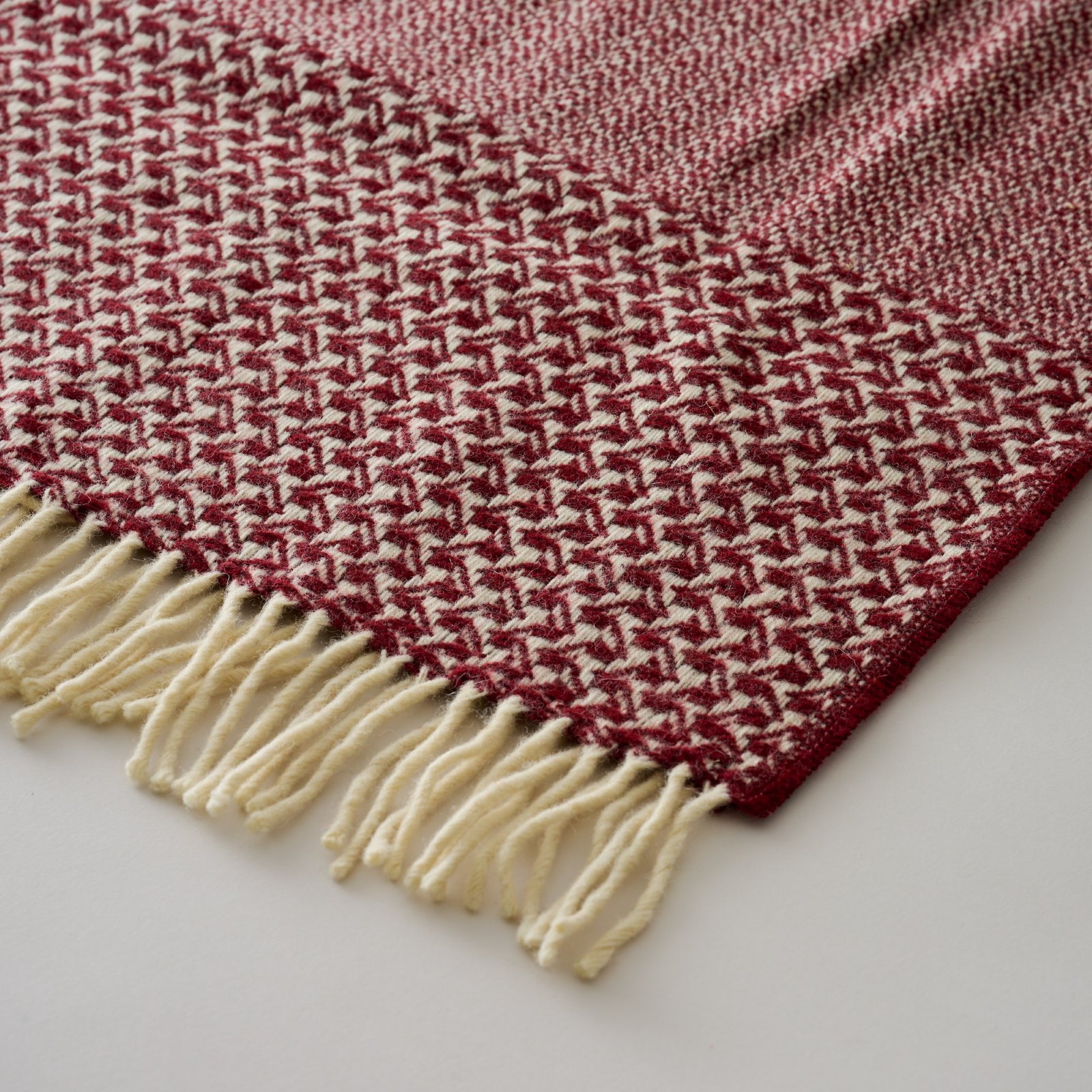 シ・コラサォン ｜ ウールショール　ボルドー（スワロウ）