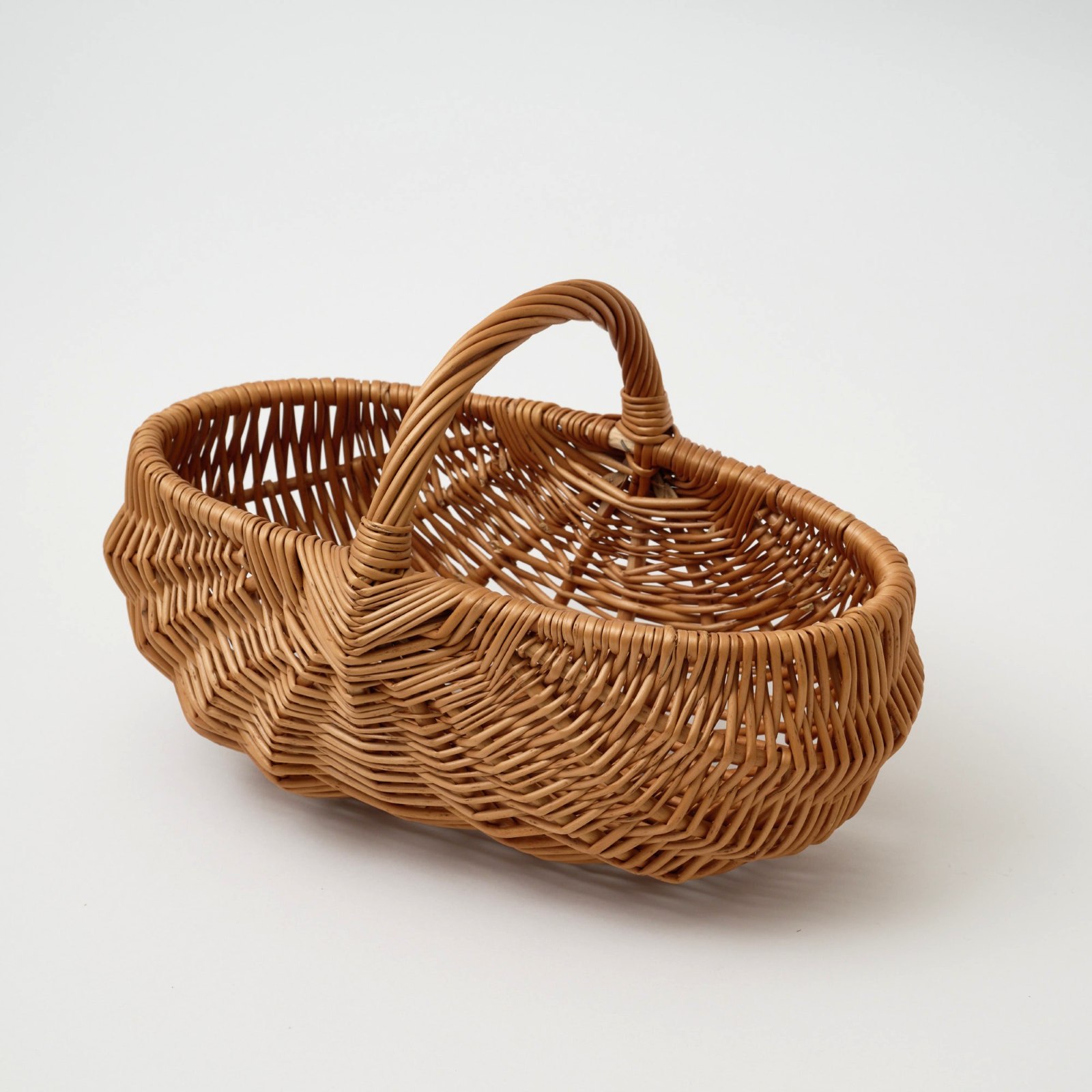 森の国ラトビア｜手編み・ベリー摘みバスケット