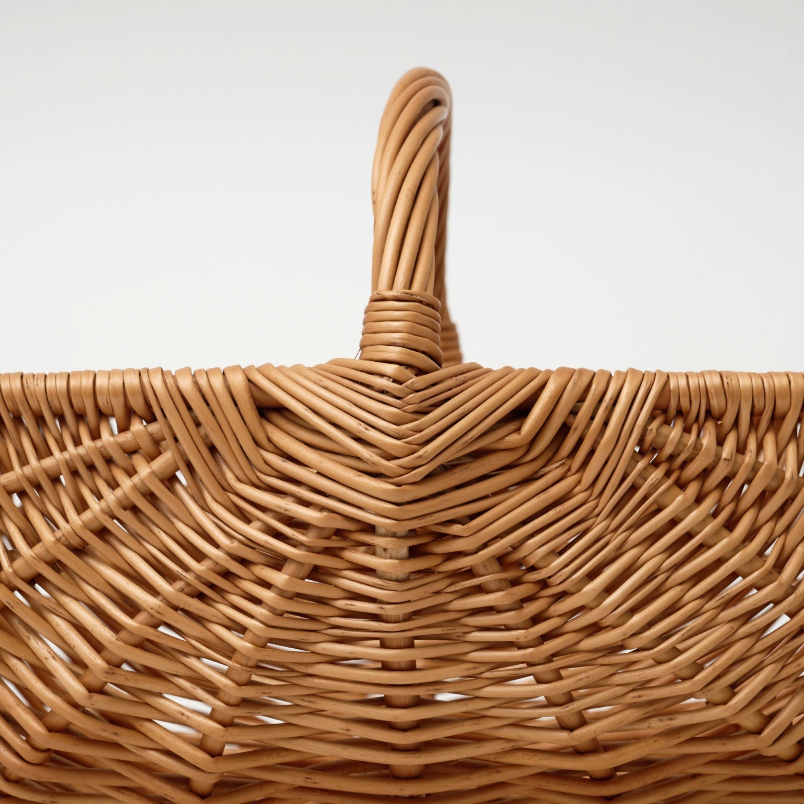 森の国ラトビア｜手編み・ベリー摘みバスケット