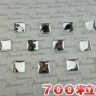 【ホットフィックス】【正方形・6mm×6mm】高品質ラインストーン700粒入りパック！アイロンやデコペンで布に簡単接着・スワロフスキーの代用に♪ビジュー　ガラスストーン　布　ひし形　トライアングル　四