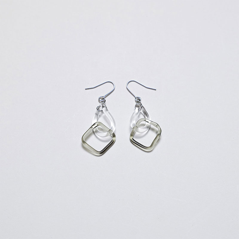 チルク：ピアス