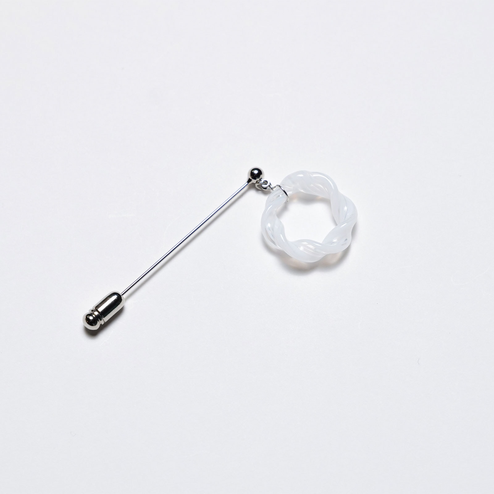 リース:ブローチ