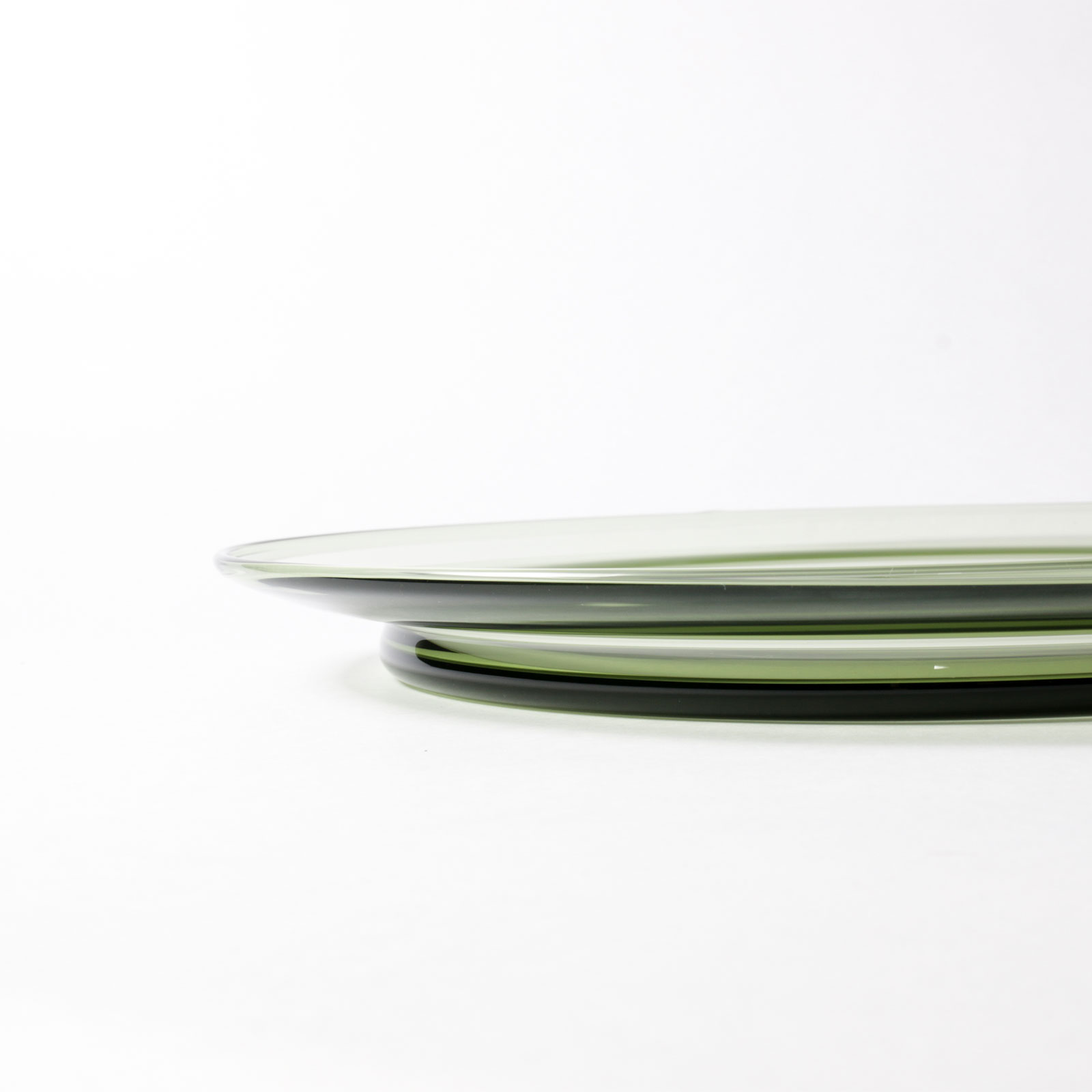 アル：吹き丸形プレート