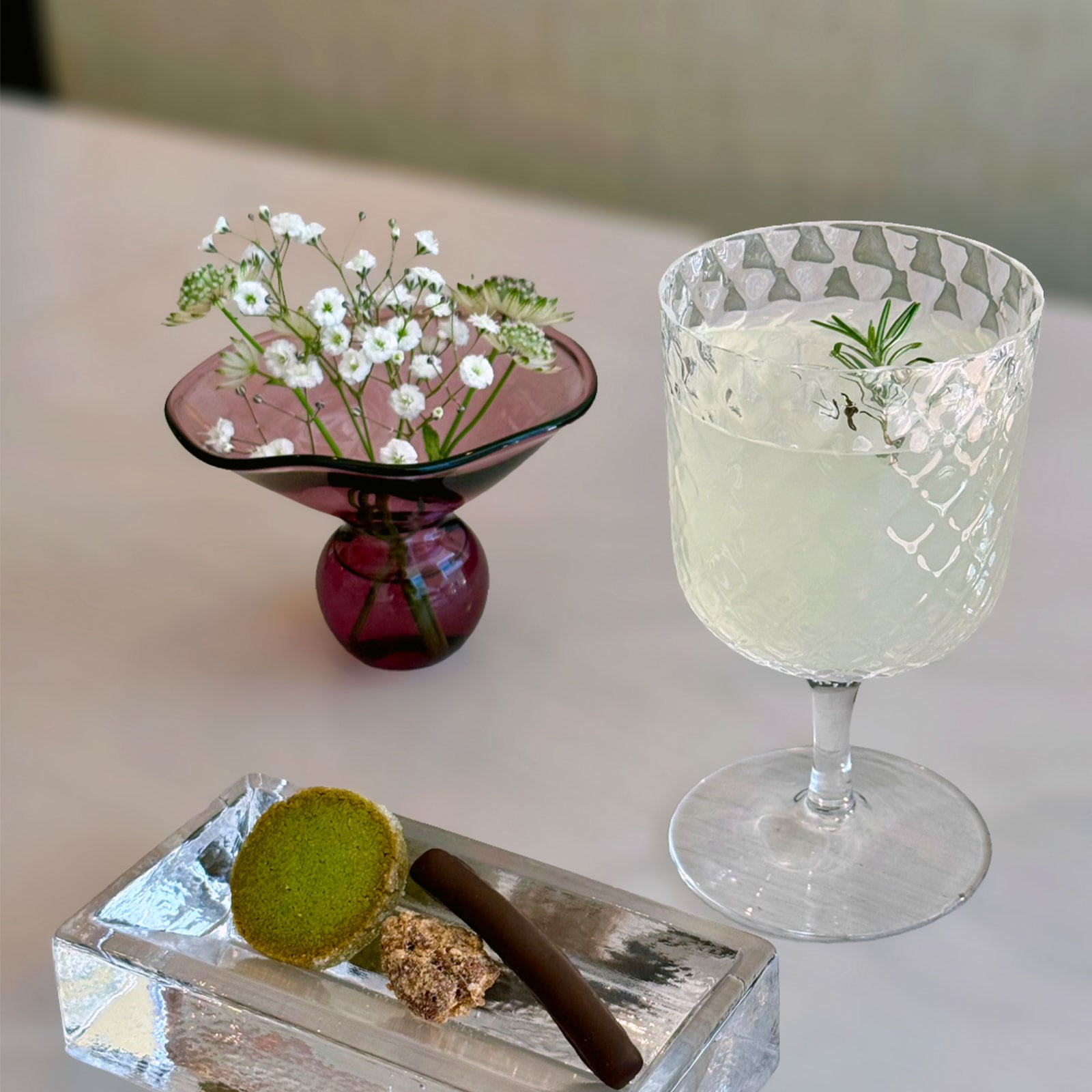 ミニヨン：一輪挿し