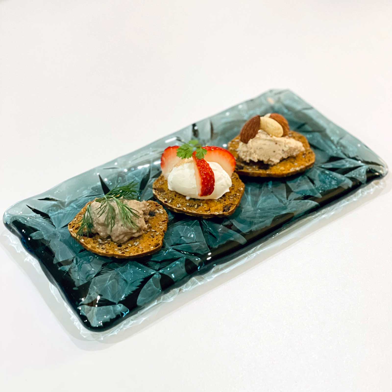 ビルビラ birbira お皿　プレート 美品】ビルビラ Birbira *stone dish LL 26cm*食器お皿ホワイト