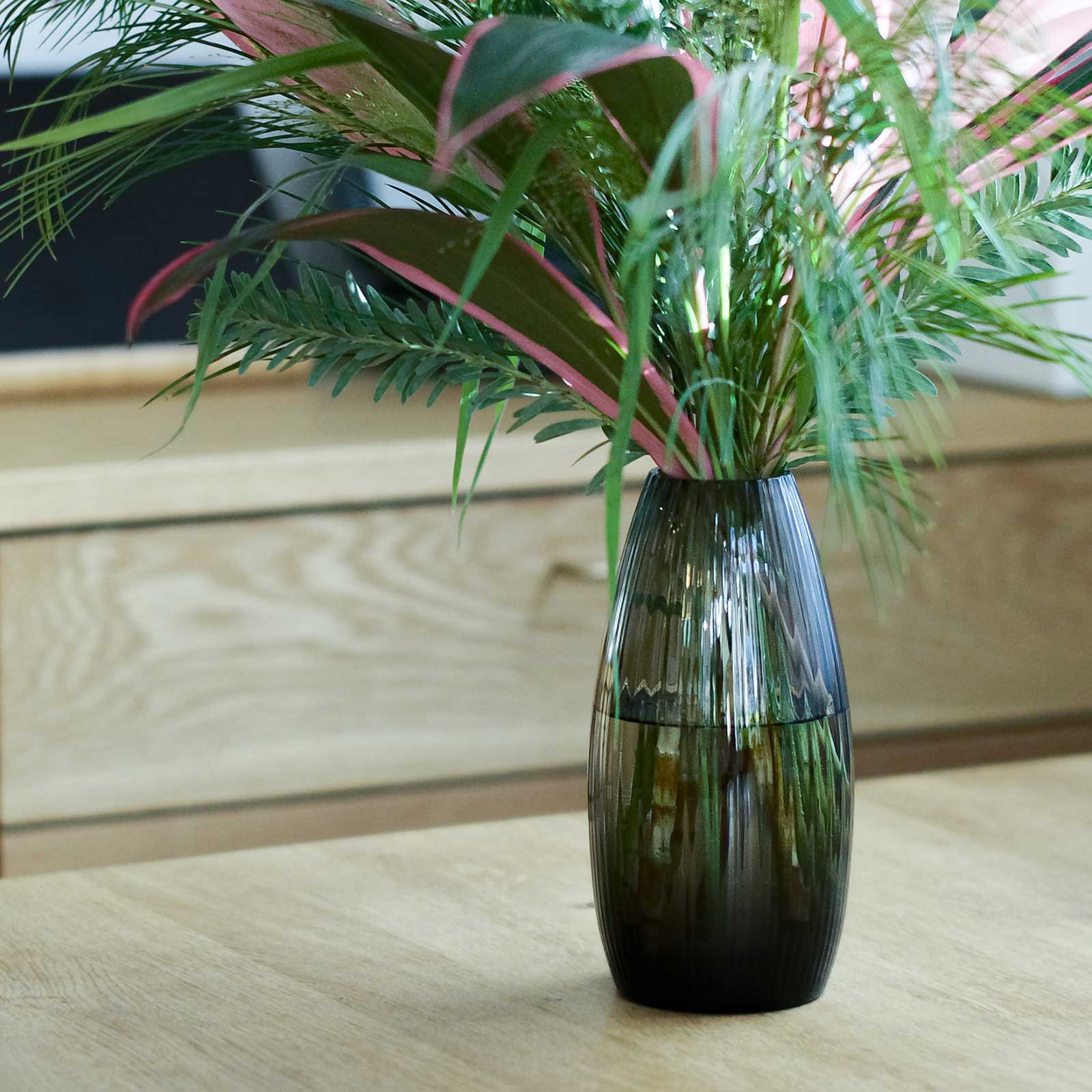 リラ：花器 シック