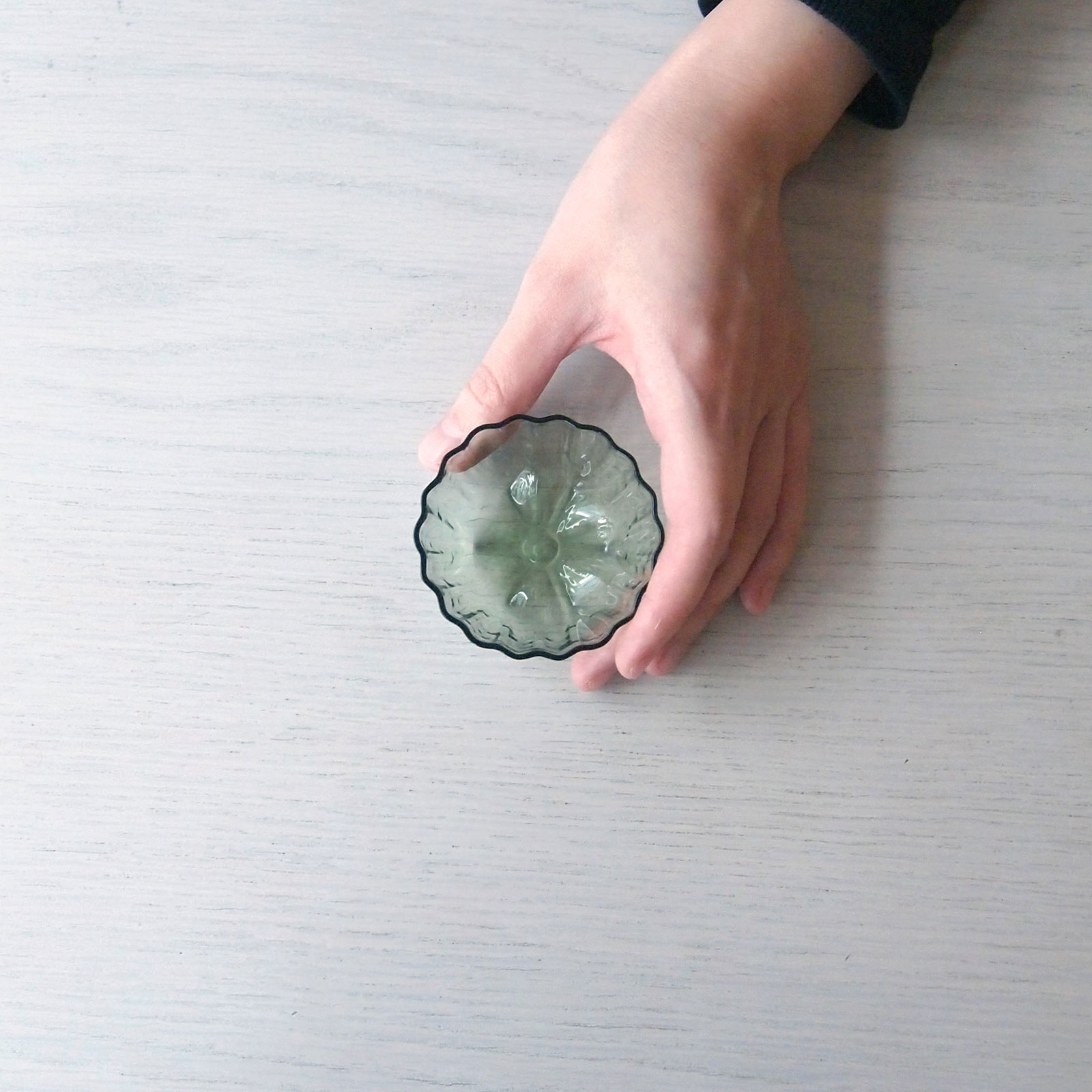 プルカ：豆鉢 木の葉