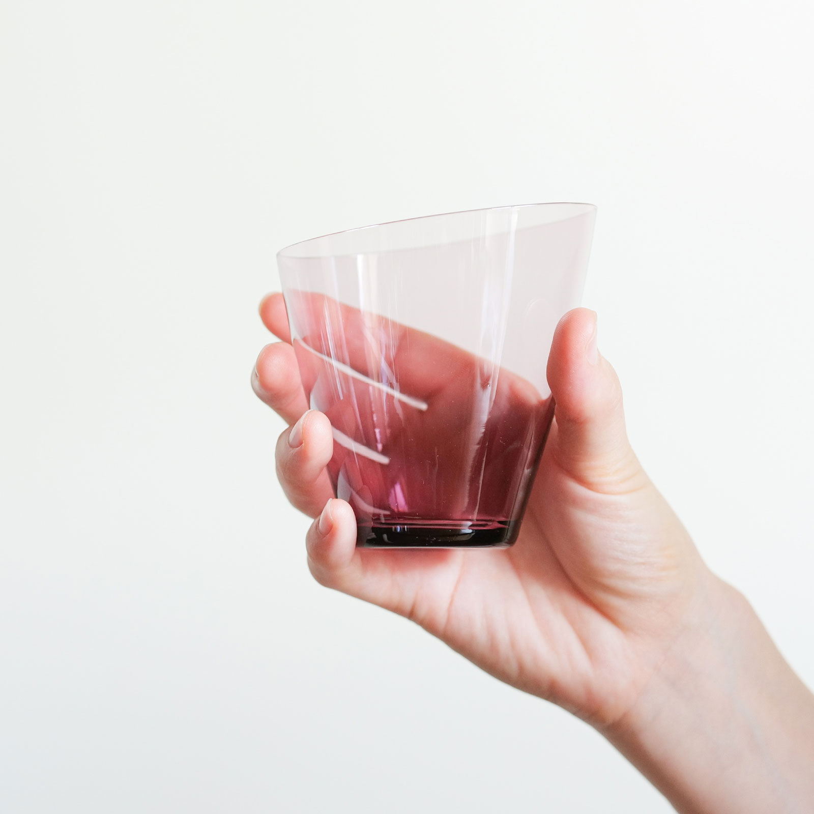 トモニグラス：キュード・グラス (L)