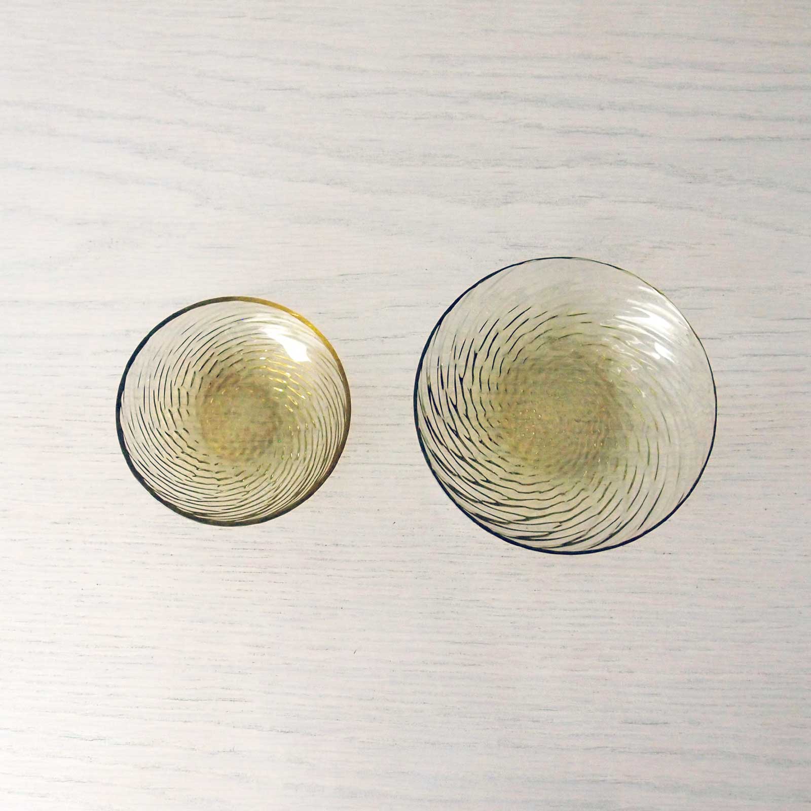 ボラゴ:丸形小皿 (12cm)