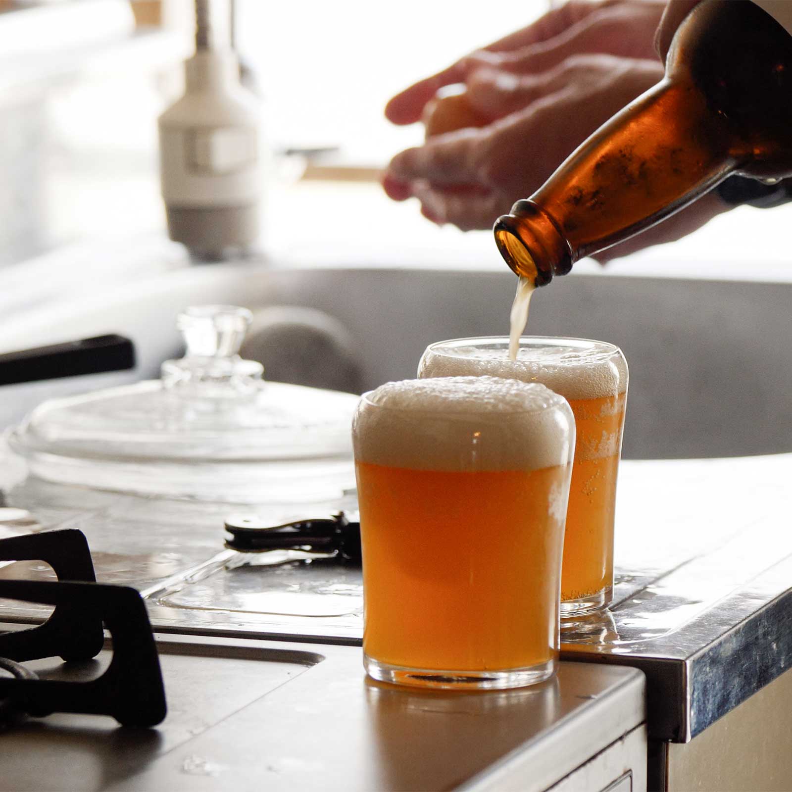 ザ・ビアー：瑠璃ビール 2本＋hour＋ポウサ 飲みくらべセット