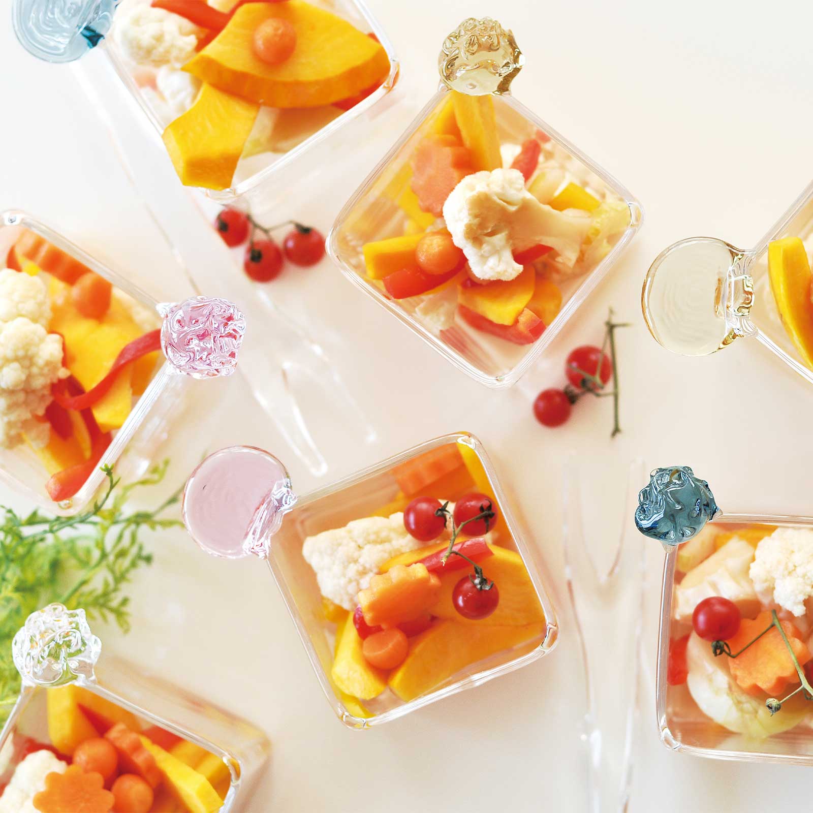 プティビジュウ：角ピッチャー 平手