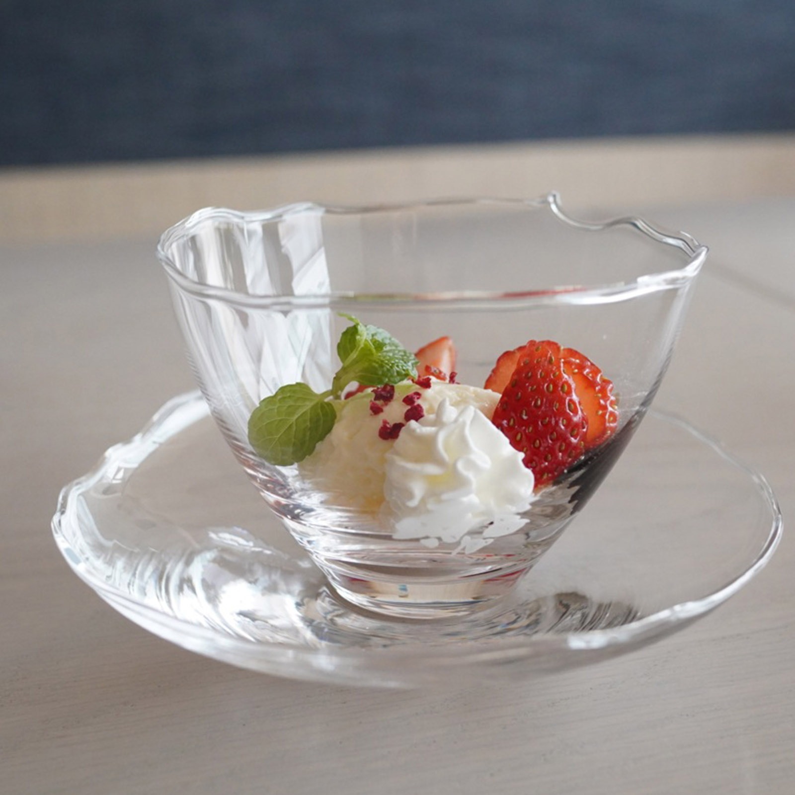 メル：プレート (M)