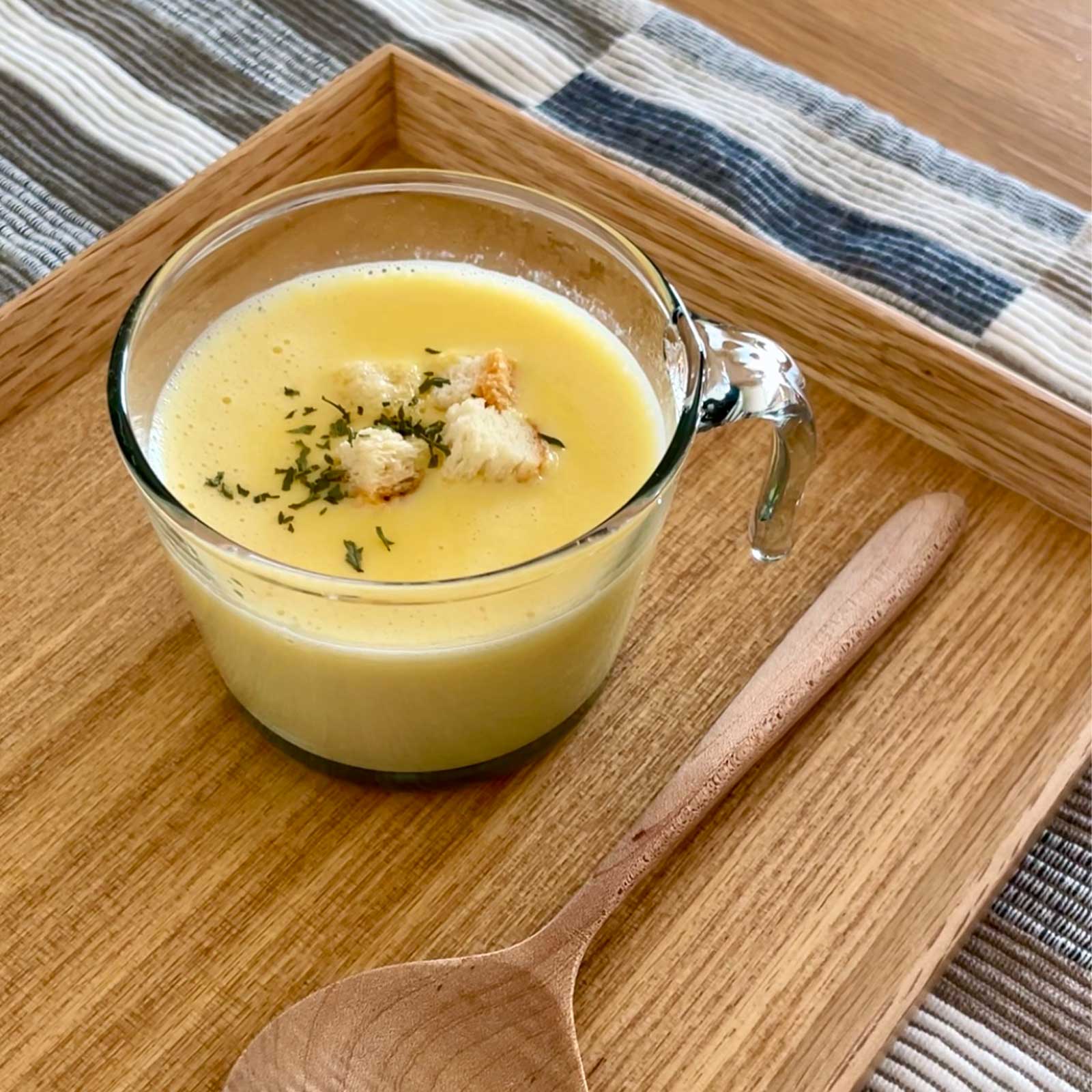 サリュ：マグ (S)