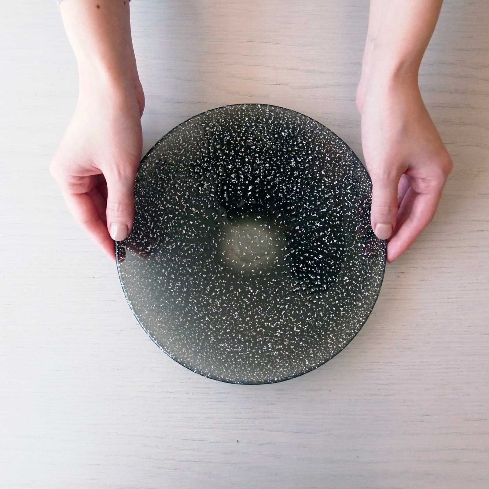 琥輪：丸形プレート (21cm) 雲母入り