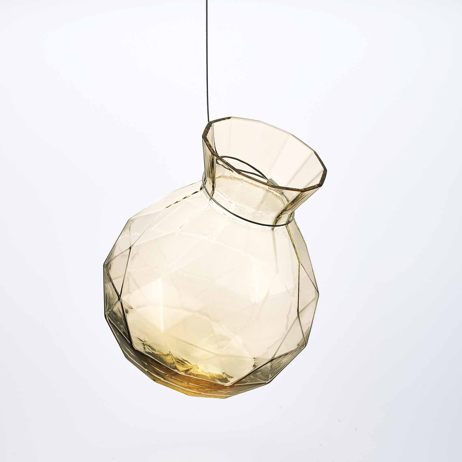 ユッコ:一輪挿し