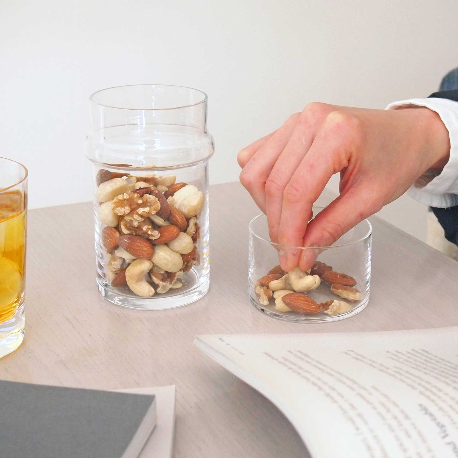 キャップンコップ：キャップ付きグラス