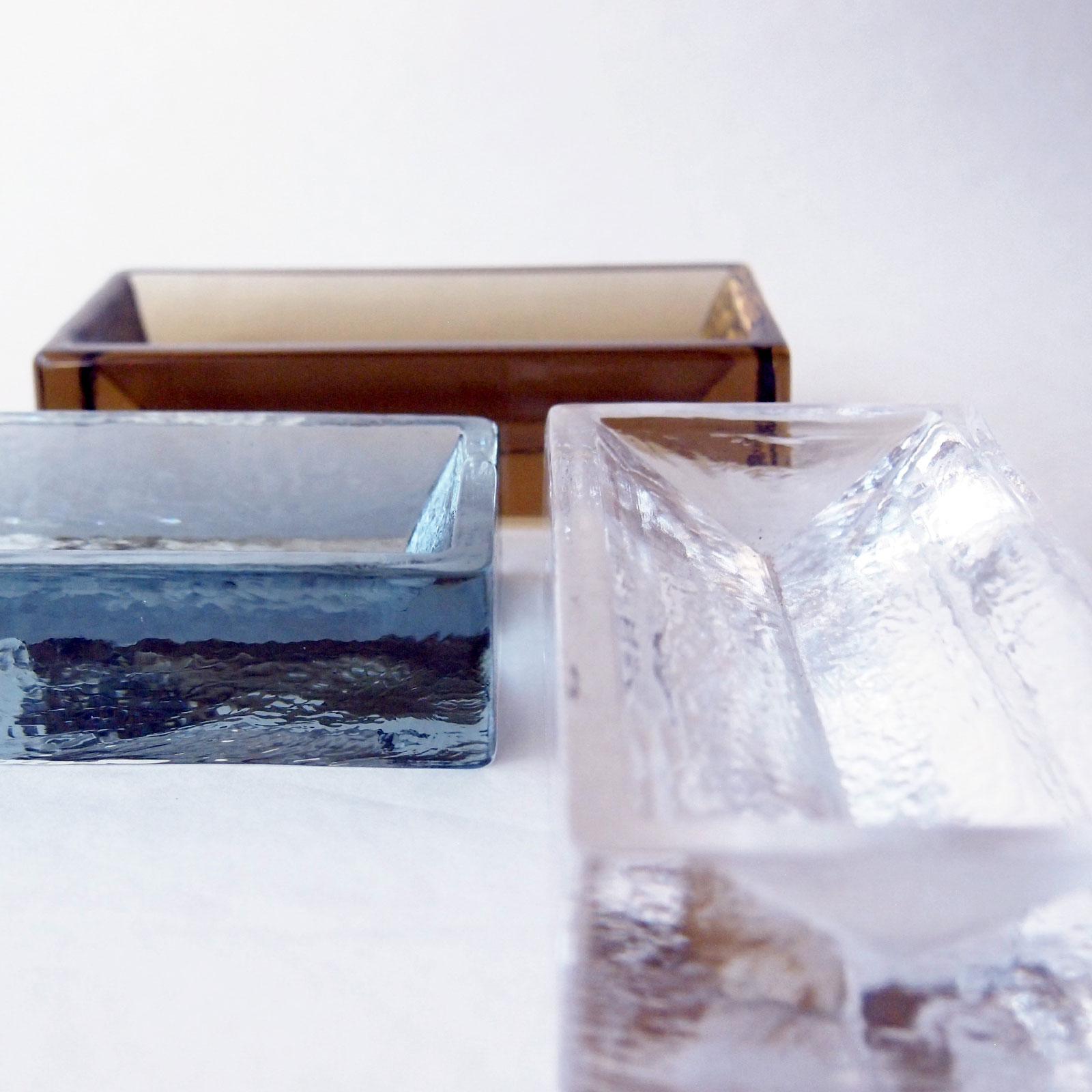 ひとかけ：角トレイ