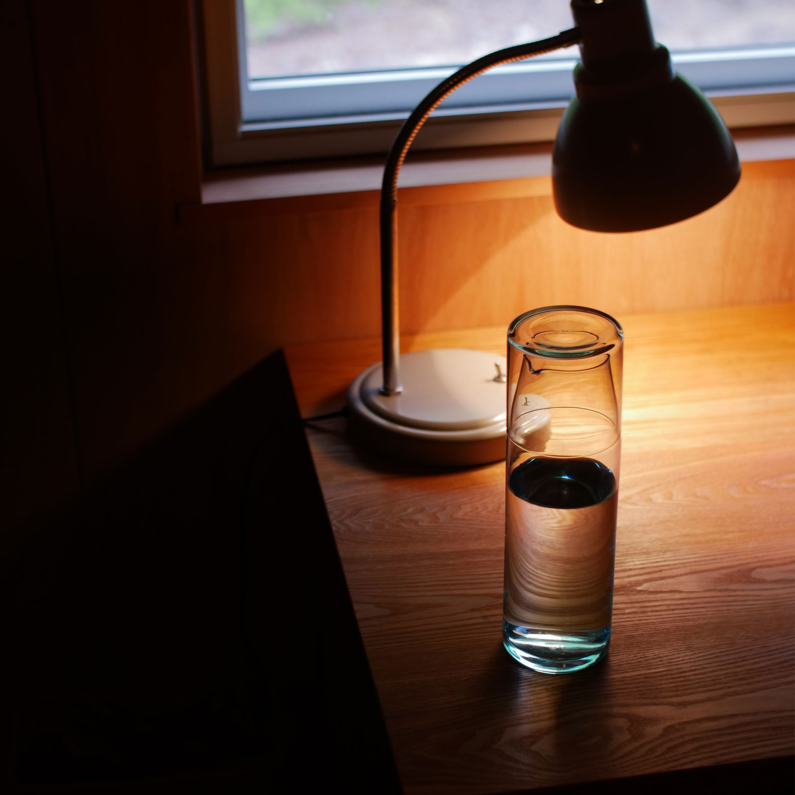 値下げしました☆新品未使用☆バカラ ウエーブ 花瓶 箱付き ナイトカラフェ：(M) GIFT | ガラス製品 | Sghr