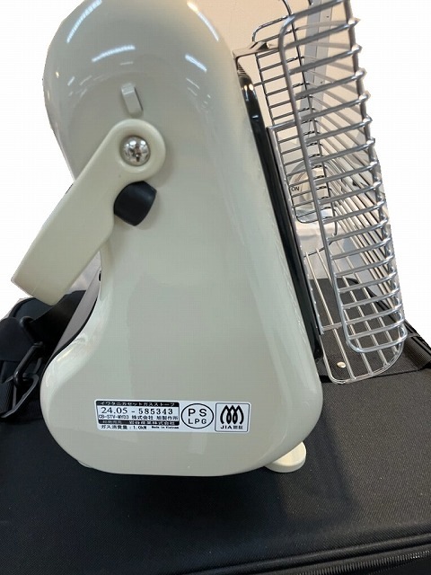 未使用品】Iwatani イワタニ 土臭い カセットガスストーブ マル暖 Ⅲ