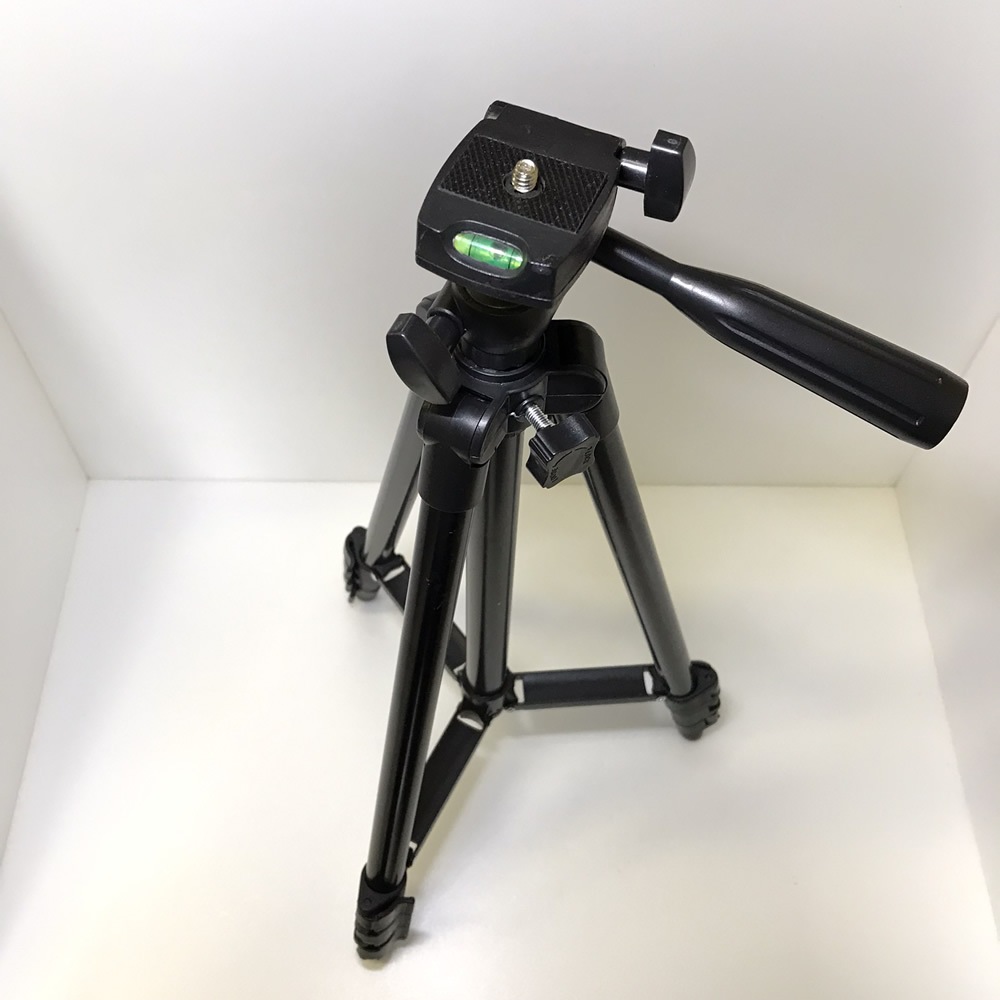 中古品 送料無料 Tripod 3110 三脚 スマホ三脚 リモコン付き ディスカウントショップ と るりーす