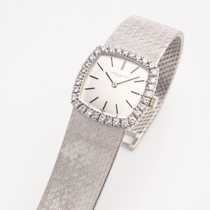 ヴァシュロン・コンスタンタン ダイヤモンドベゼル クッションWGケース