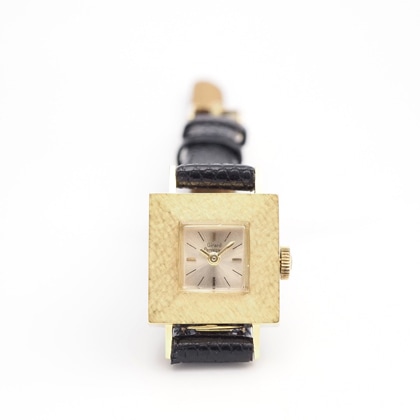 ジラール・ペルゴ テクスチャベゼル スクエアYGケース