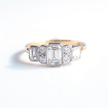 リプロダクション City of London シティオブロンドン ダイヤモンド 3ストーンリング