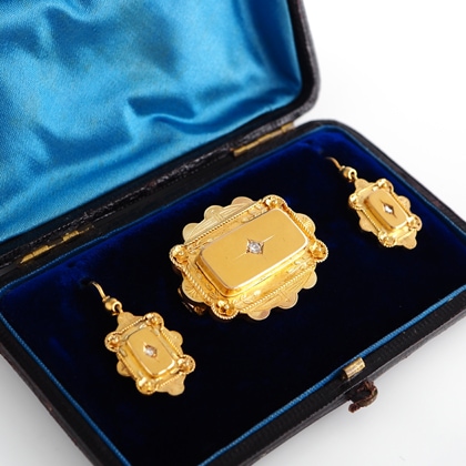 イヤリング&ピアス ゴールド ダイヤモンド アンティークピアス&ブローチ BOX付