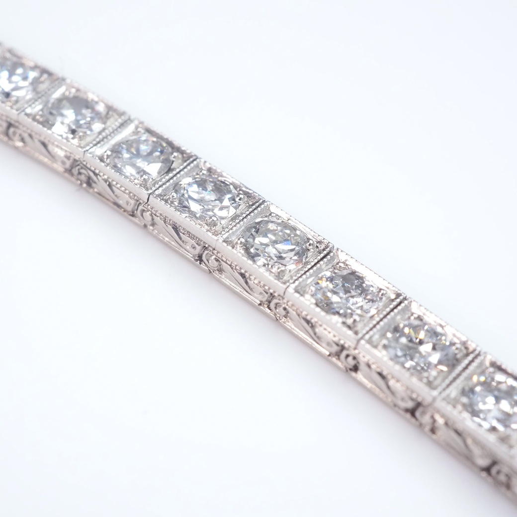 アンティークジュエリー ブレスレット ダイヤモンド プラチナ 彫刻装飾 ブレスレット