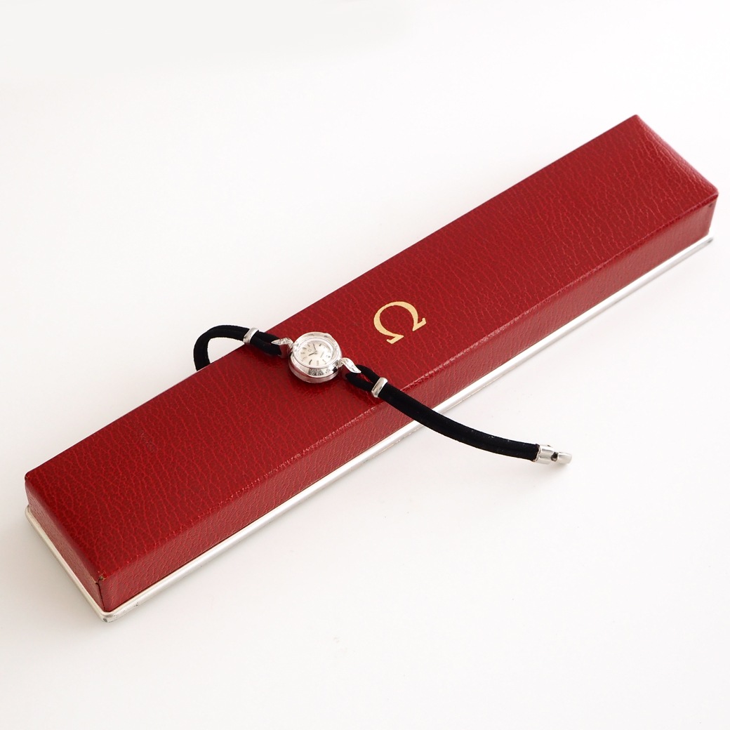 アンティークウォッチ オメガ ダイヤモンドアクセント カットガラス ラウンド ホワイトゴールドケース BOX付