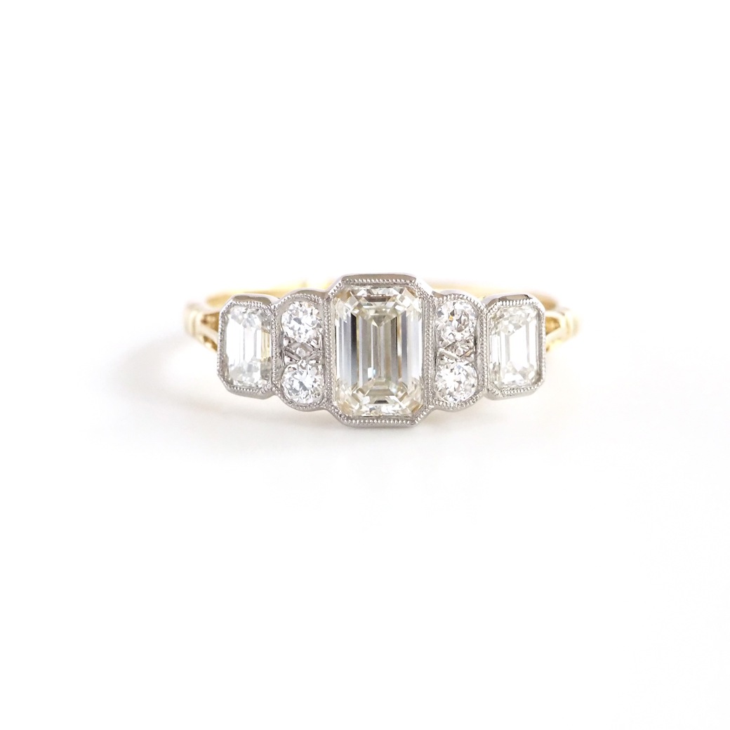 アンティークジュエリー リプロダクション City of London シティオブロンドン ダイヤモンド 3ストーンリング