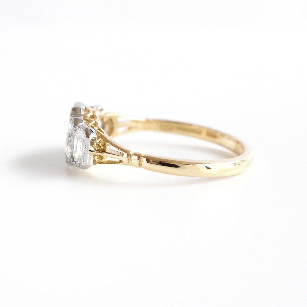 アンティークジュエリー リプロダクション City of London シティオブロンドン ダイヤモンド 3ストーンリング