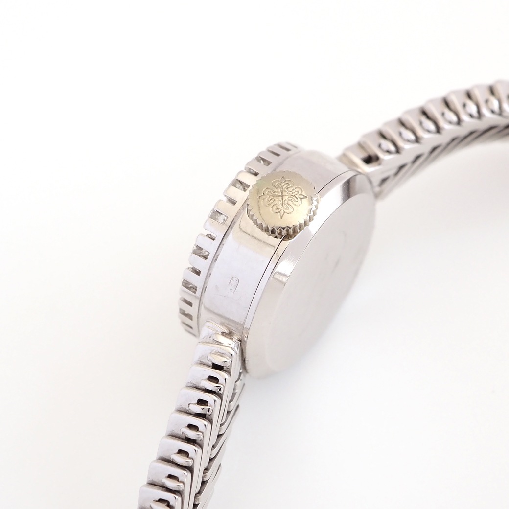 アンティークウォッチ パテック・フィリップ ダイヤモンドベゼル ラウンド  ホワイトゴールドケース ブレスレット