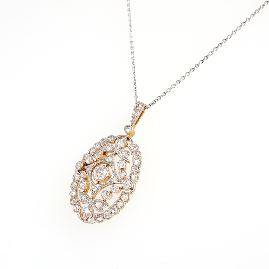 アンティークジュエリー ネックレス 透かし装飾 ダイヤモンド アンティークペンダント