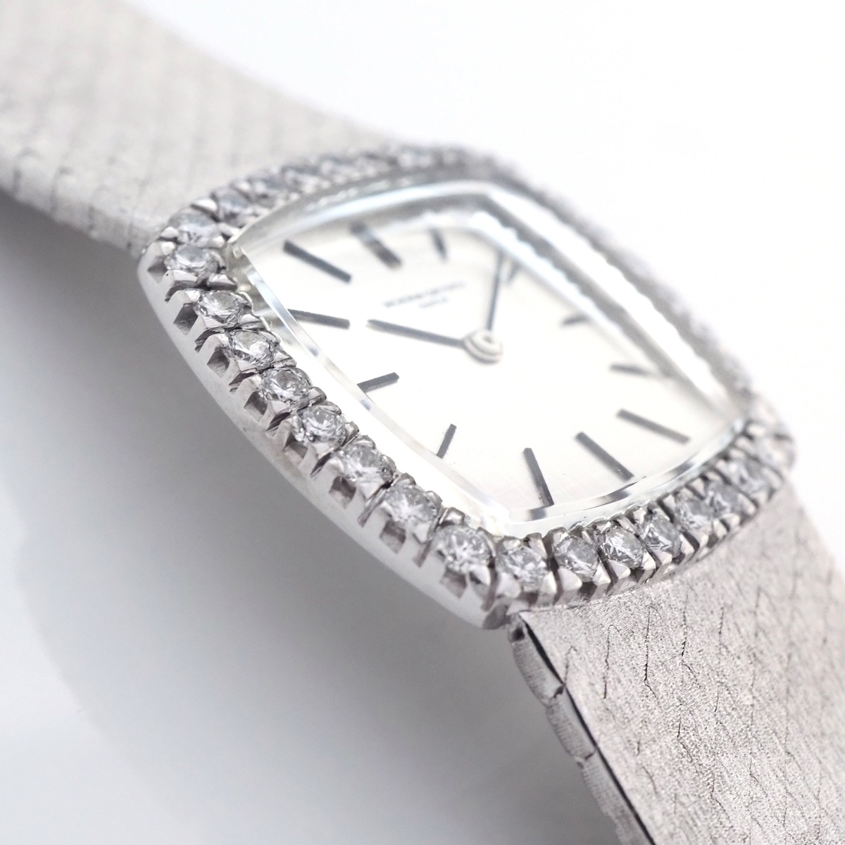 アンティークウォッチ ヴァシュロン・コンスタンタン ダイヤモンドベゼル クッションWGケース