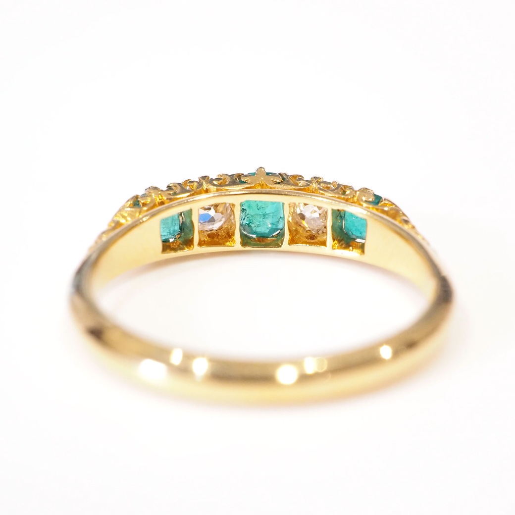 アンティークジュエリー リング エメラルド ダイヤモンド ファイブストーン リング