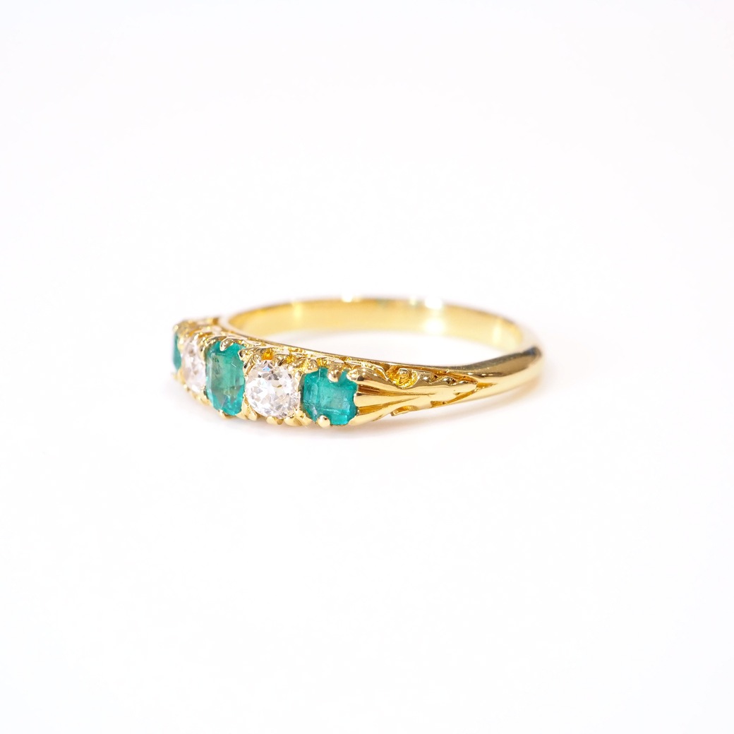 アンティークジュエリー アンティークリング エメラルド ダイヤモンド