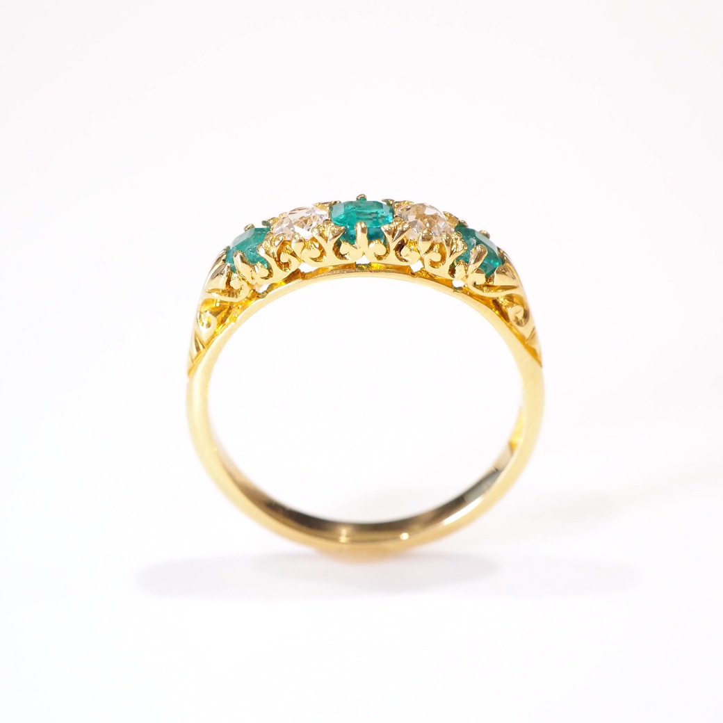 アンティークジュエリー リング エメラルド ダイヤモンド ファイブストーン リング