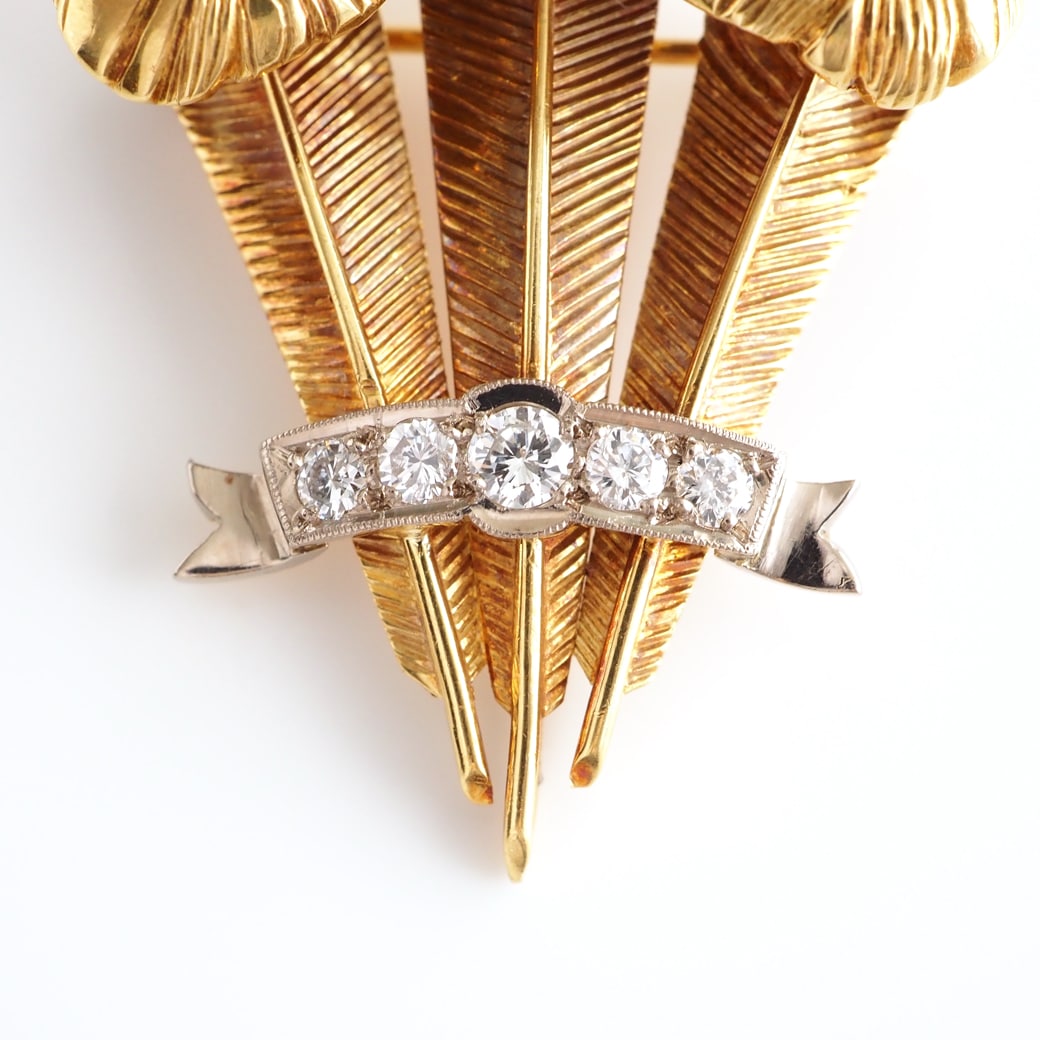 アンティークジュエリー ブローチ フェザー 紋章モチーフ ゴールド ヴィンテージブローチ