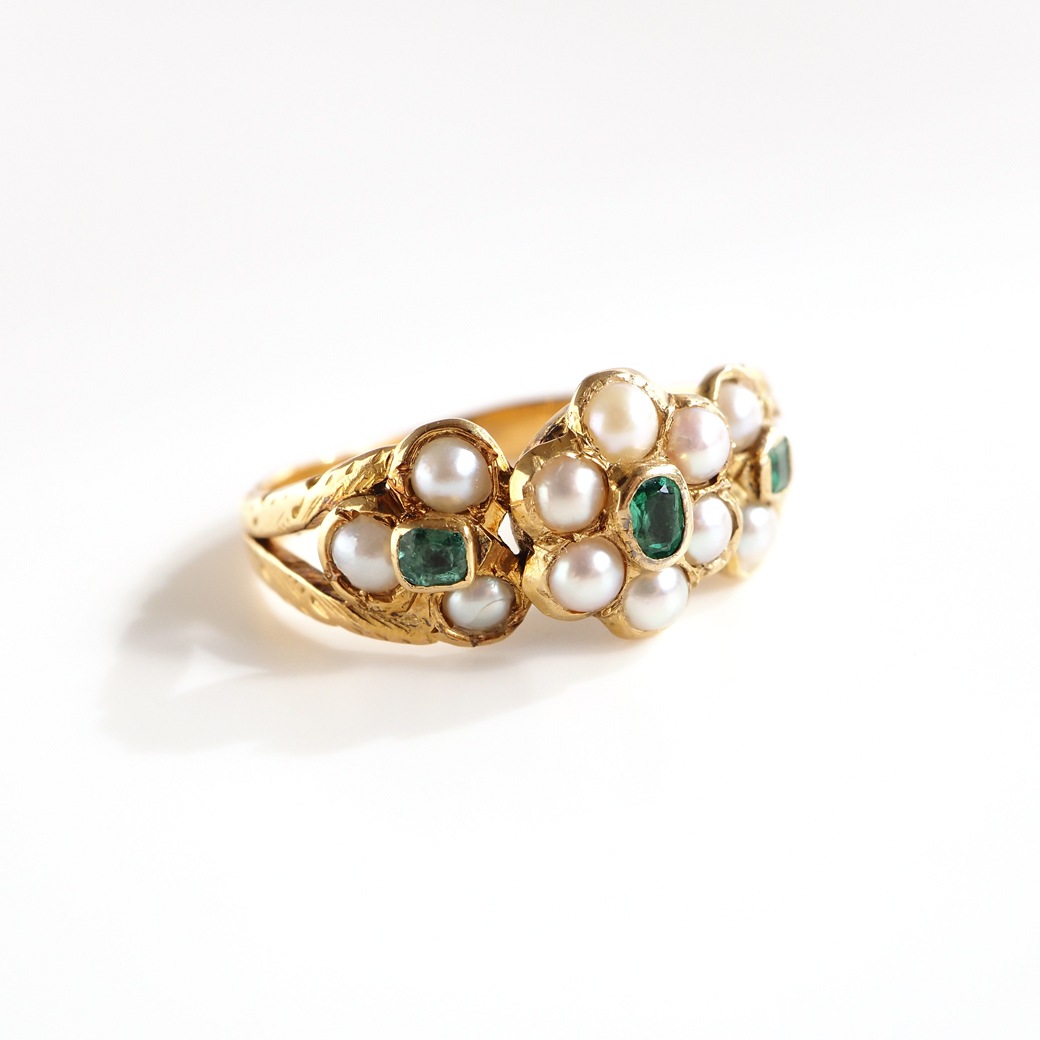 アンティーク　リング　イギリス　エメラルド　パール　13号　15金 アンティークリングイギリスエメラルドパール13号15金