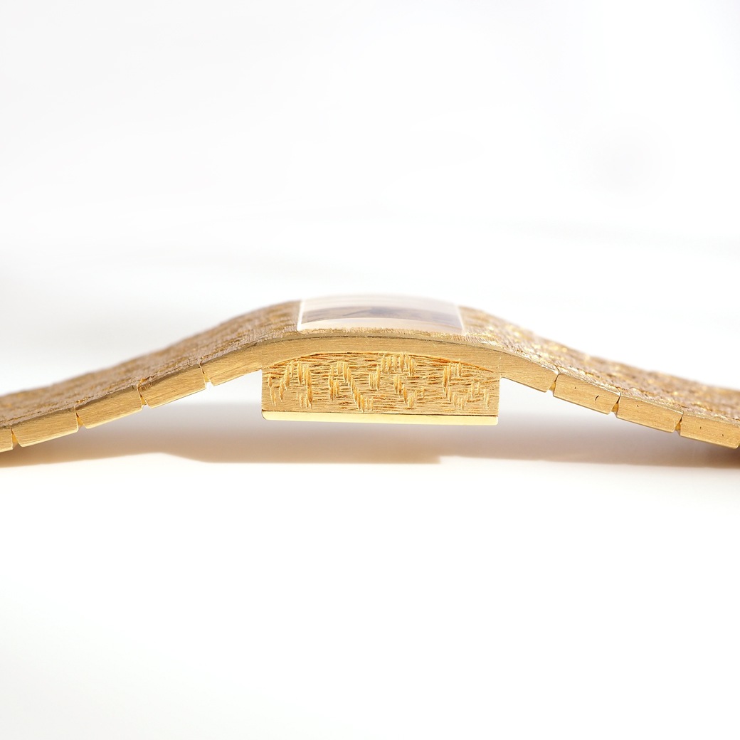 アンティークウォッチ ピアジェ バックワインド スクエア ゴールドテクスチャブレスレット