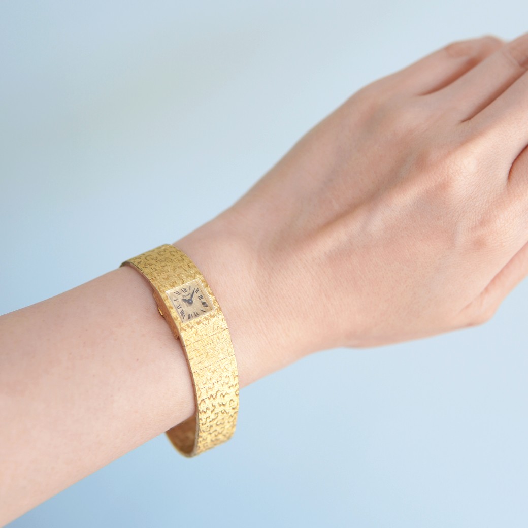 アンティークウォッチ ピアジェ バックワインド スクエア ゴールドテクスチャブレスレット
