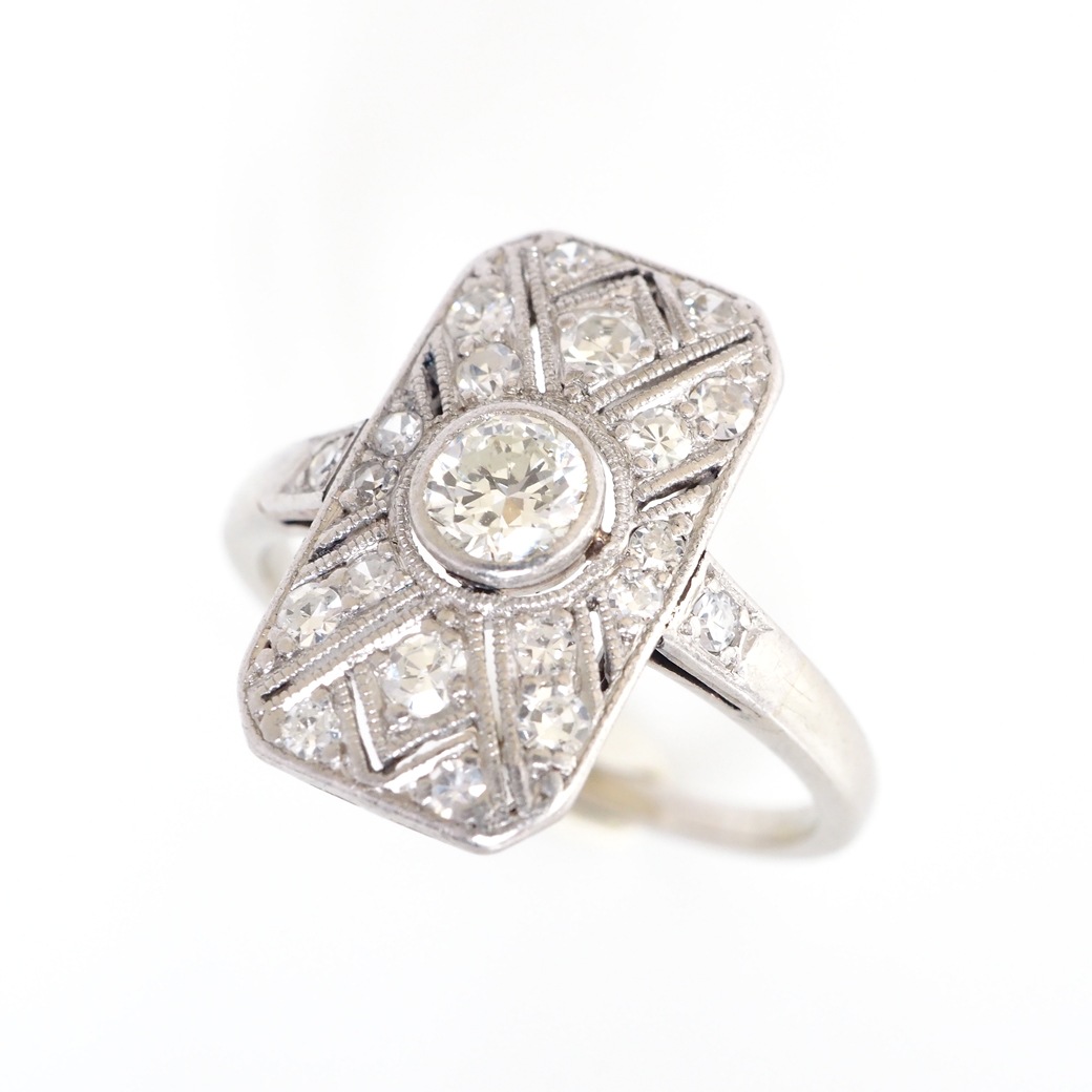 アンティークジュエリー リング ダイヤモンド プラチナ ホワイトゴールド アンティークリング